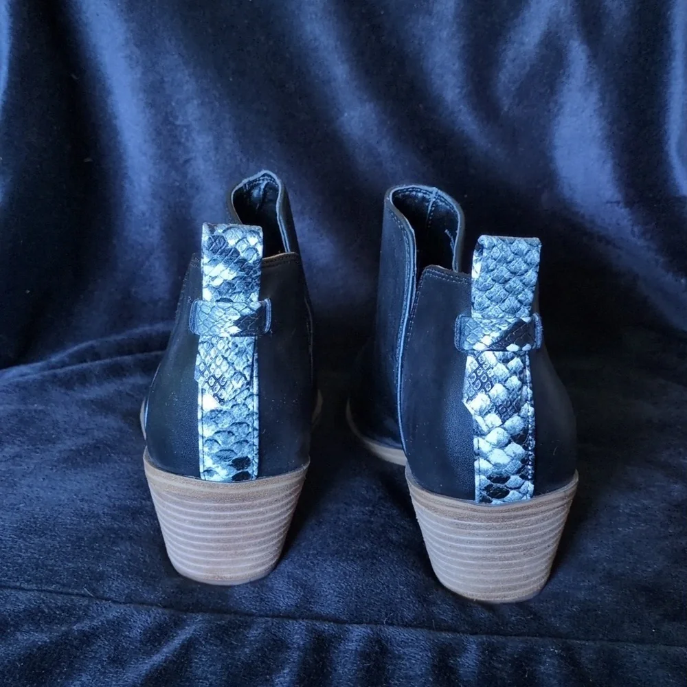 Nine West Pointed Ankle Booties sz 9.5 - Picture 5 of 7